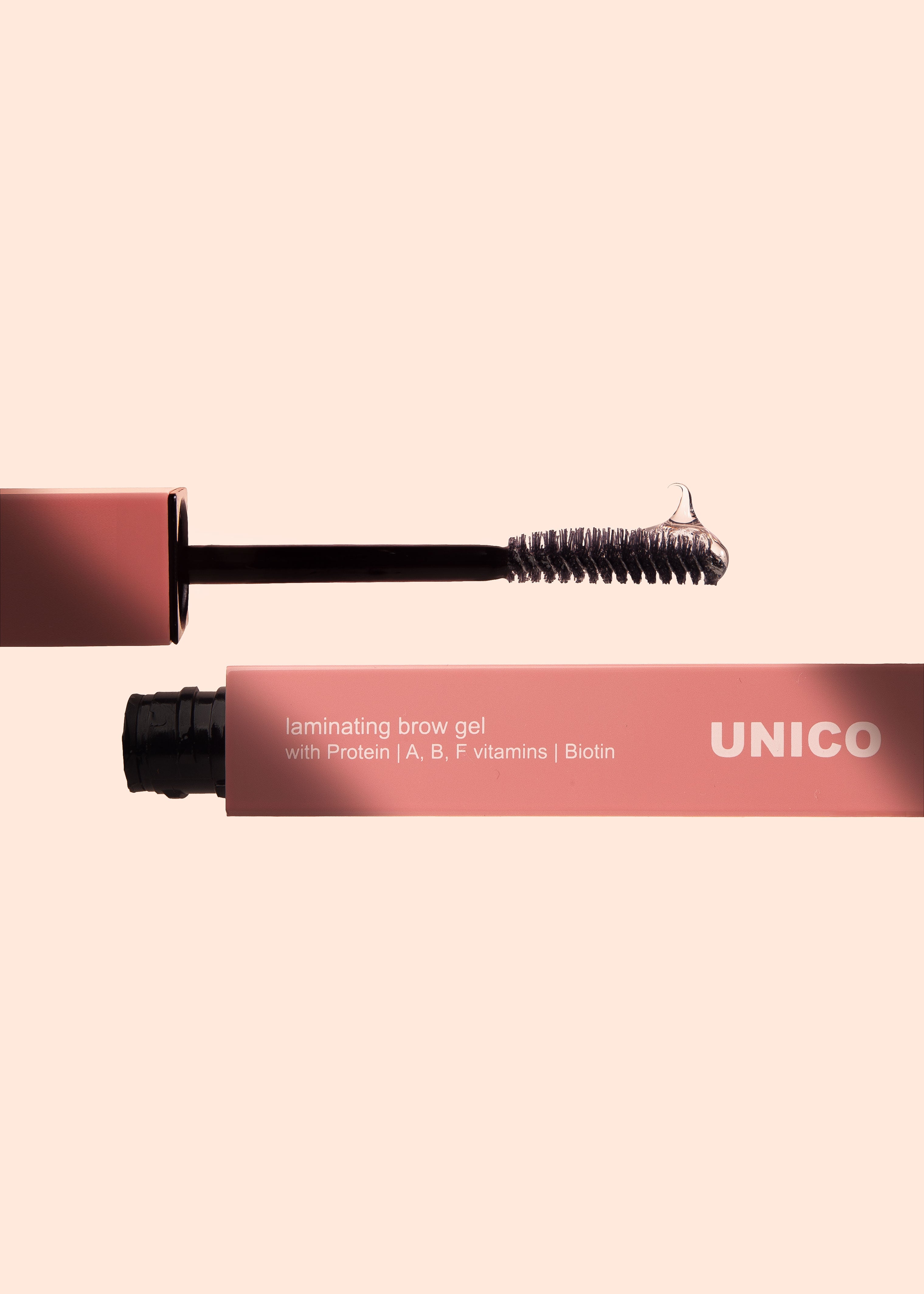 Стійкий прозорий гель-скульптор для брів Unico Sculpt & Care Brow Gel