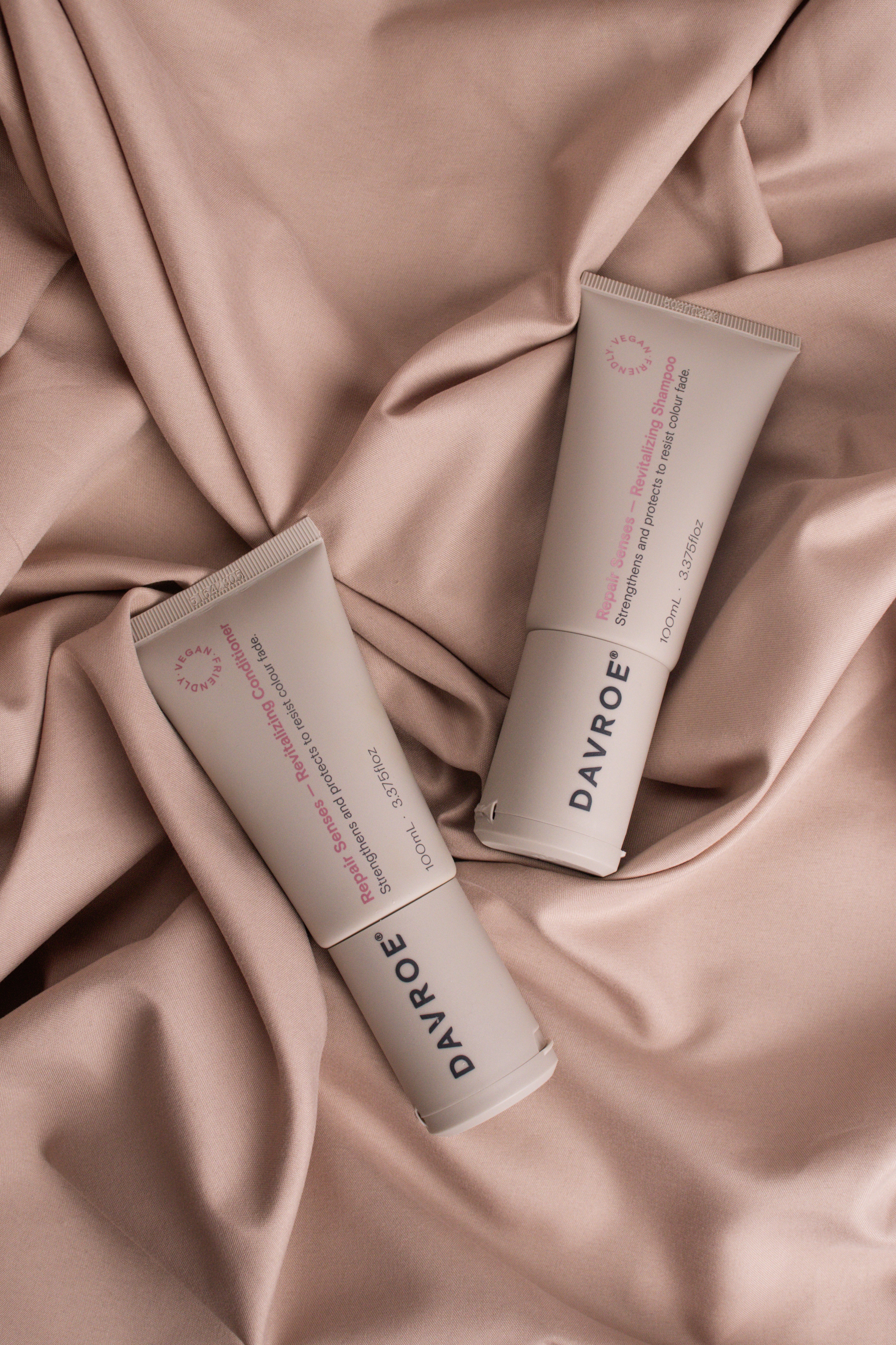 Відновлюючий шампунь для волосся REPAIR SENSES REVITALIZING SHAMPOO