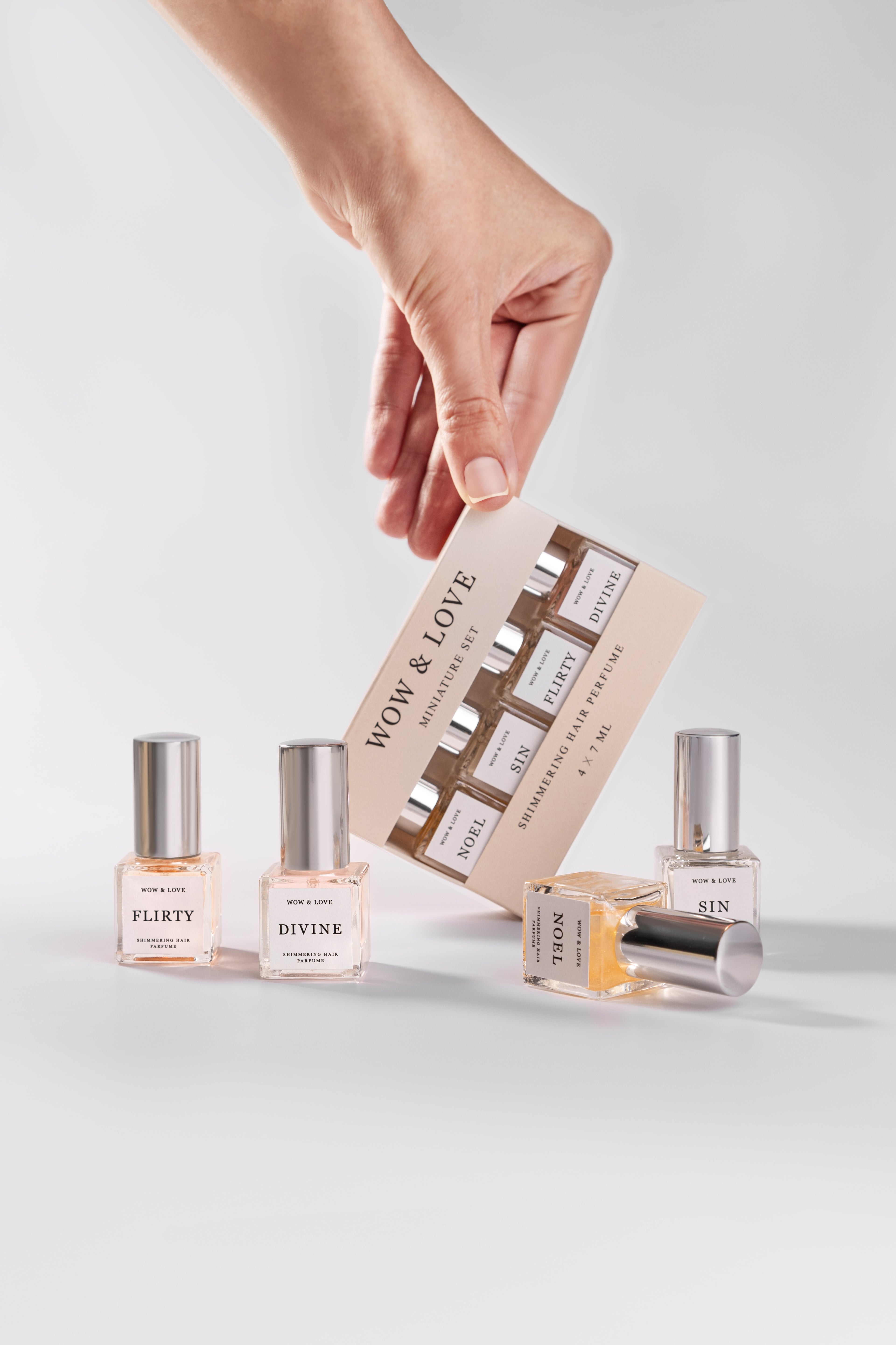 Набір мініатюр парфумів-доглядів для волосся з шимером Wow&Love (4×7 мл)