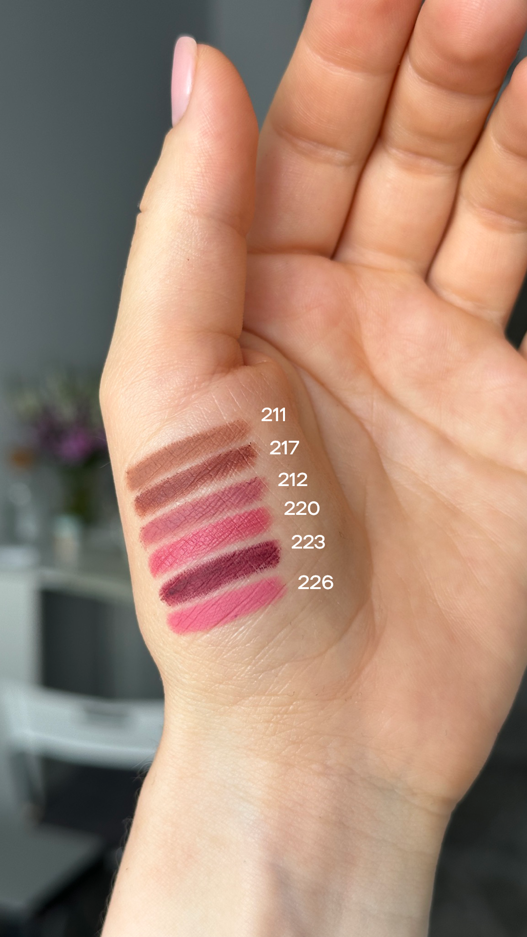 Водостійкий олівець-татуаж для губ Impala Waterproof Lipliner