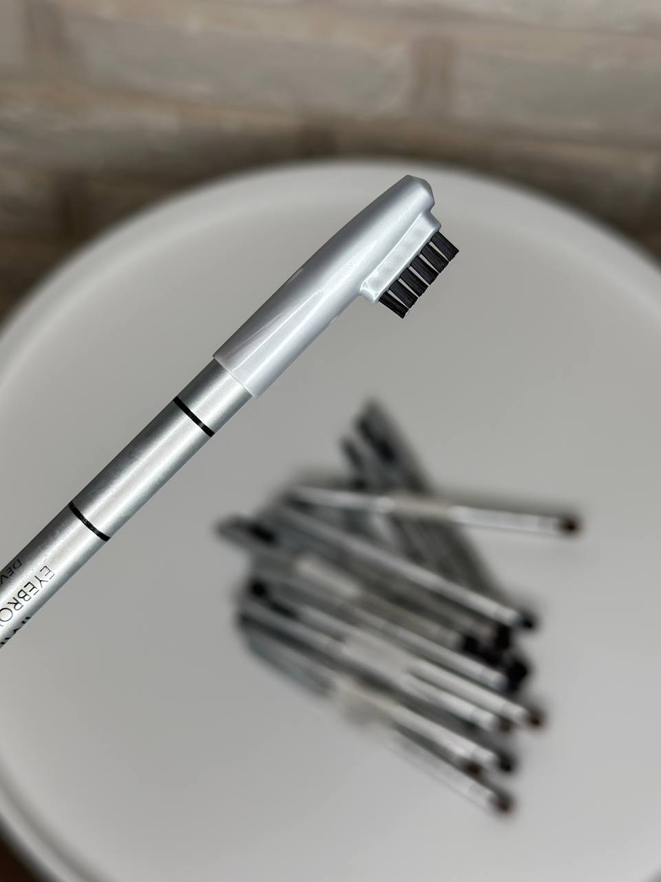 Стійкий олівeць для брів Impala Eyebrow Pencil