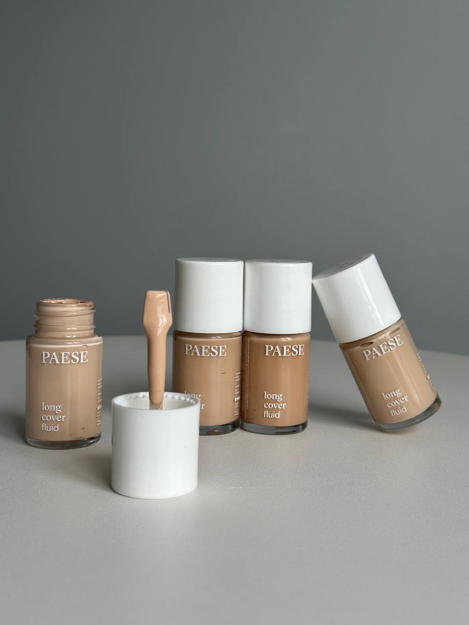 Стійкий зволожуючий тональний крем Long Cover Fluid