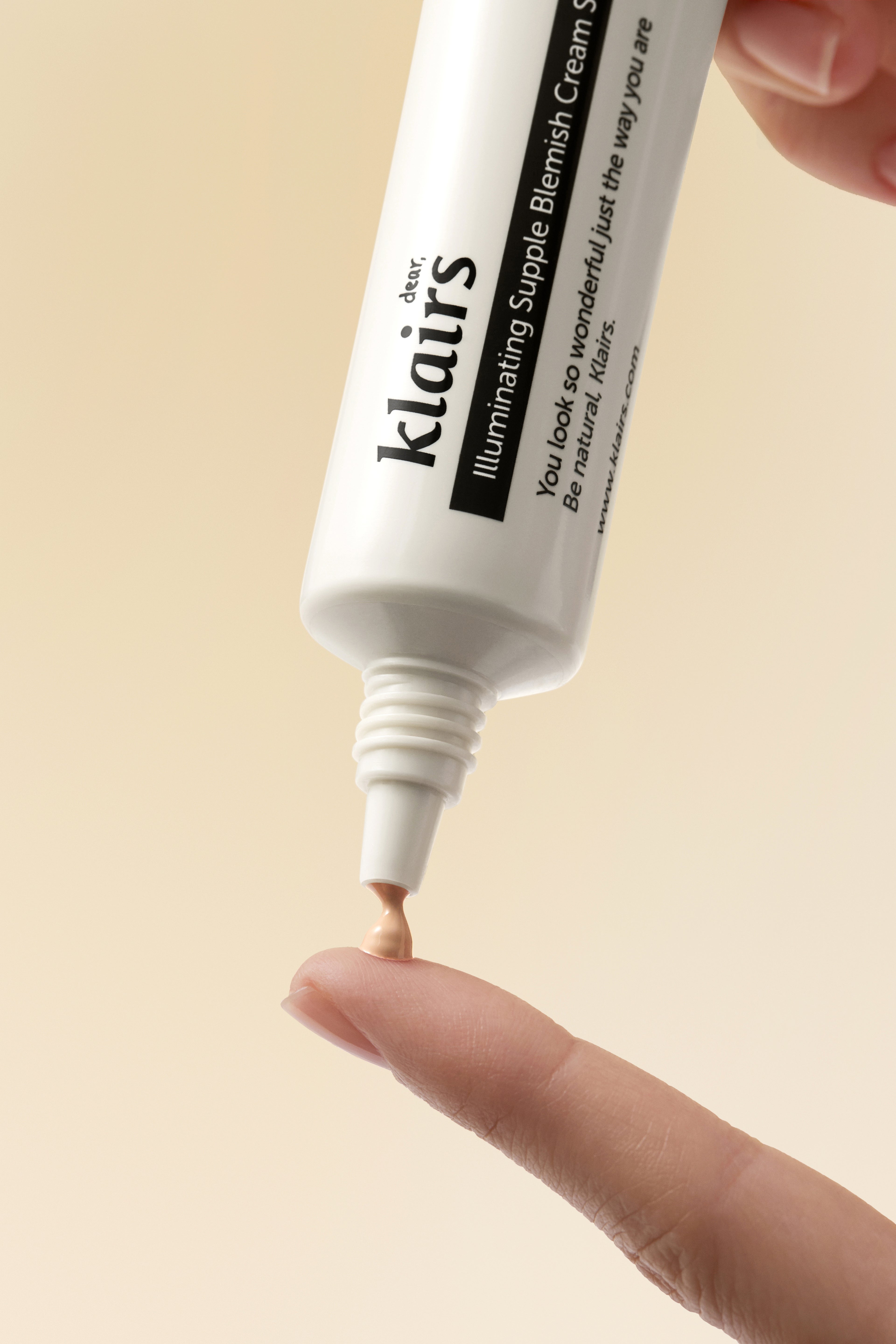 ВВ-крем для сяйва шкіри DEAR, KLAIRS illuminating Supple Blemish Cream SPF 40