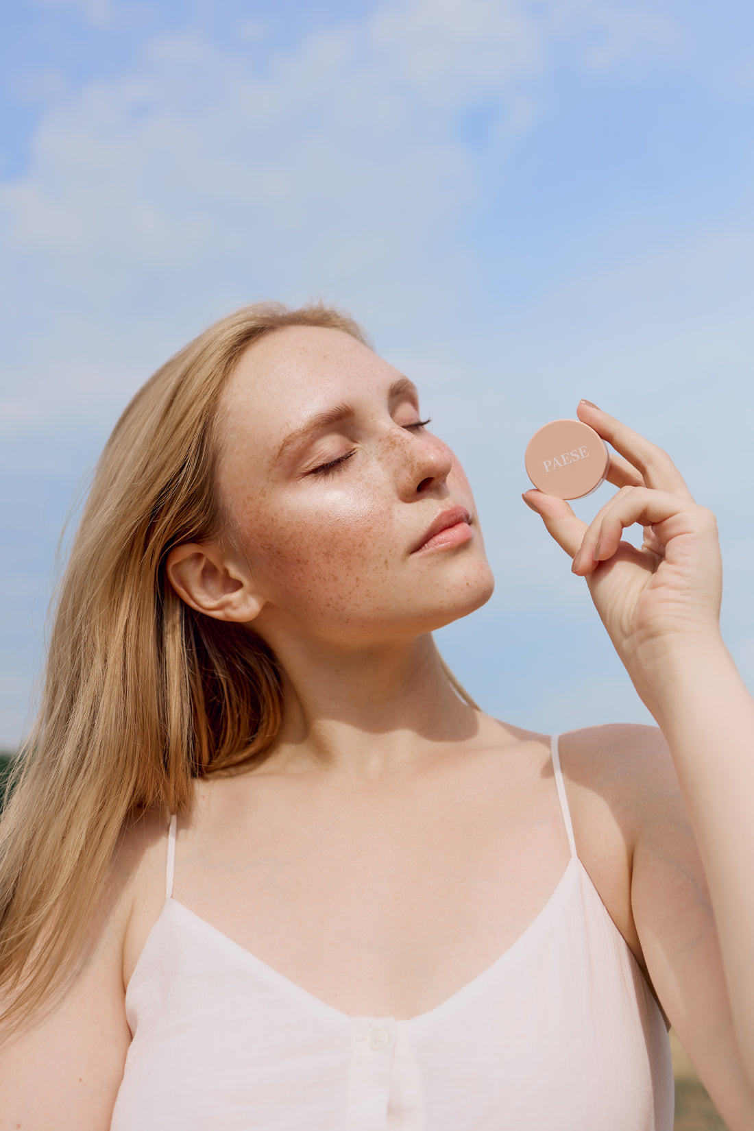 Кремовий хайлайтер Paese Glow Kissed