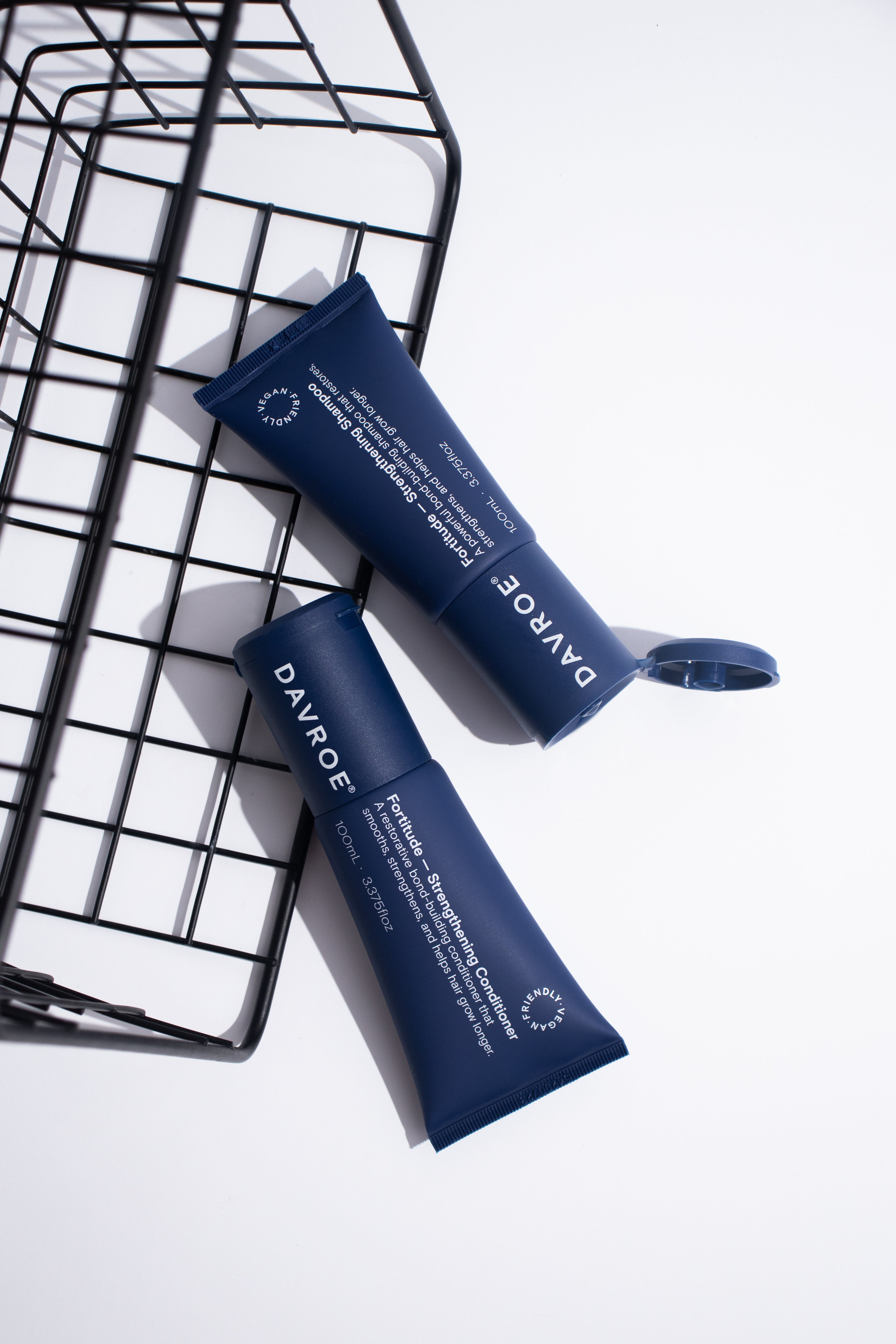 Кондиціонер для зміцнення та відновлення волосся Davroe Fortitude Strengthening Conditioner
