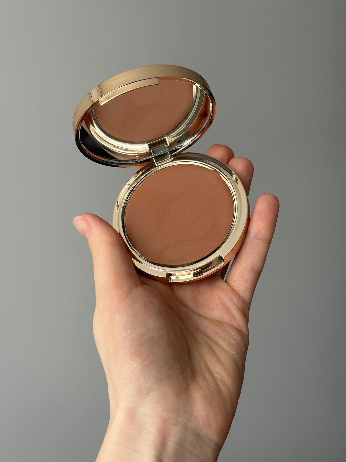 Кремовий бронзер з матовим ефектом Paese Selfglow