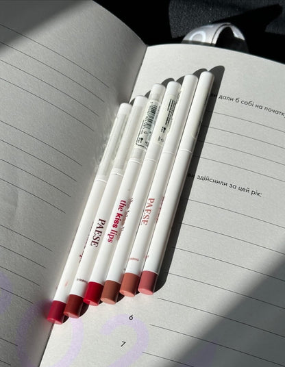 Автоматичний олівець-лайнер Paese The Kiss Lips