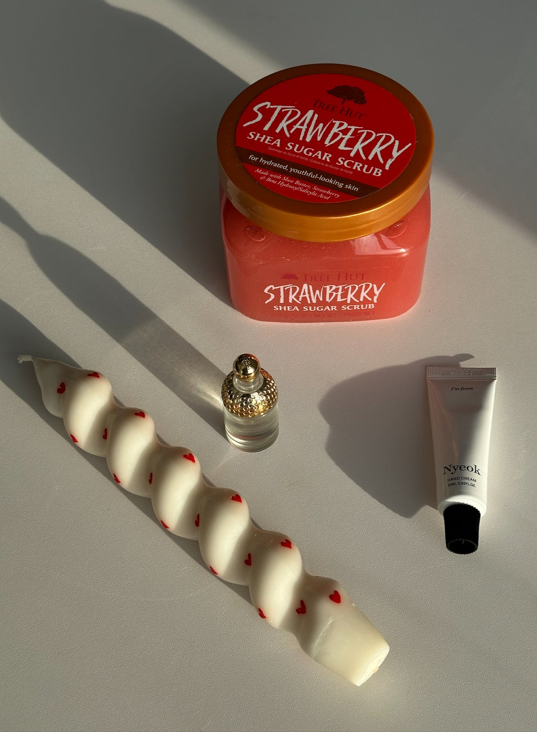 Цукровий скраб для тіла Strawberry Tree Hut