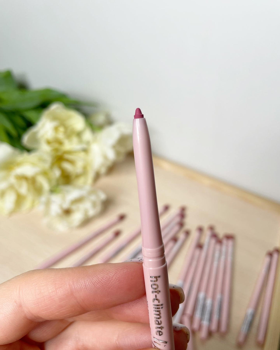 Автоматичний стійкий олівець для губ Oryx Hot-Climate Lip Liner by Impala