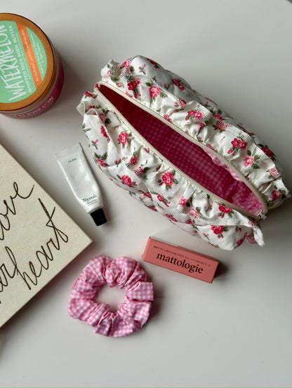 Косметичка квітчаста з рюшами Kvituchi