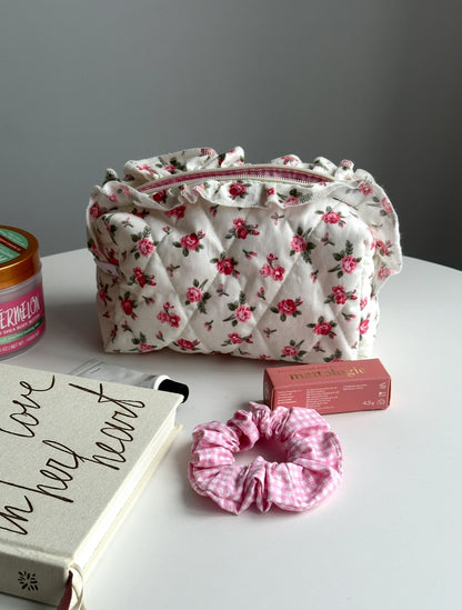 Косметичка квітчаста з рюшами Kvituchi